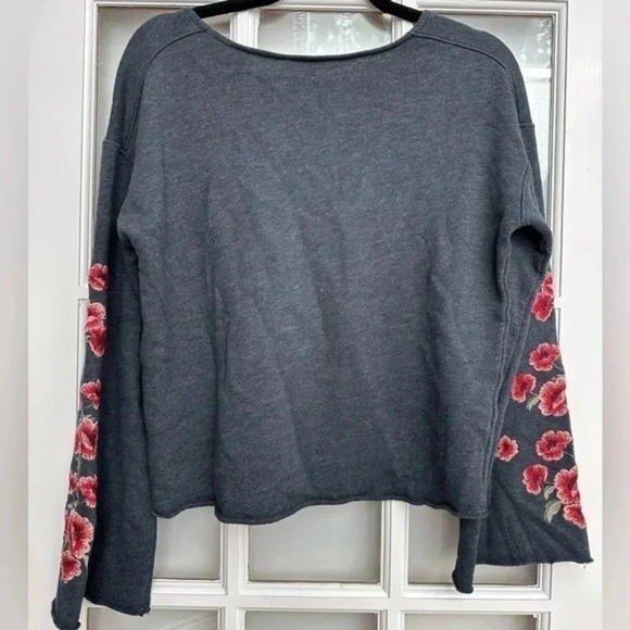 American Eagle Y2K Grey/Blue Cropped Floral Embroidery Sweatshirt Size Small S - Picture 2 of 11